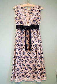 リバティプリントワンピース